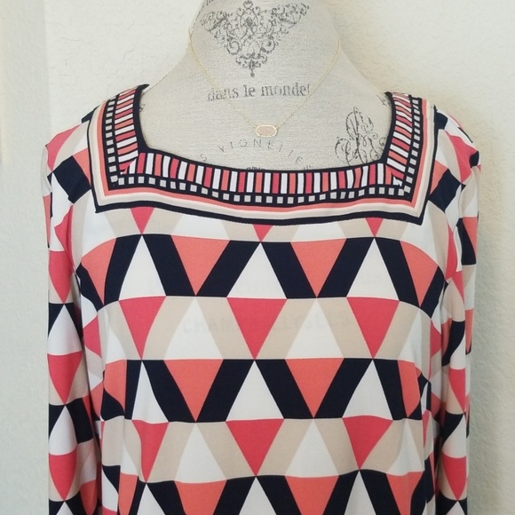 Roz & Ali Shift Dress - Picture 2 of 8